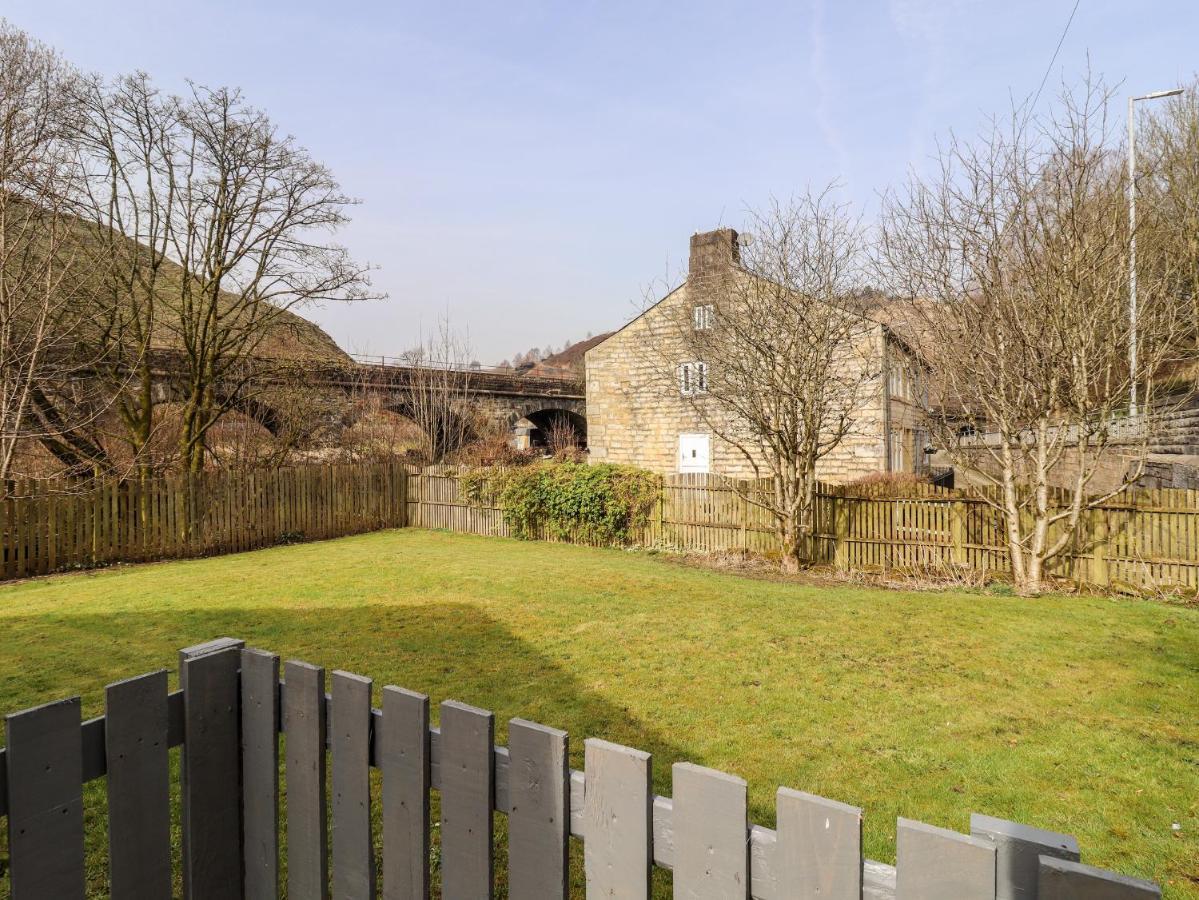 Canal View Todmorden Exterior foto